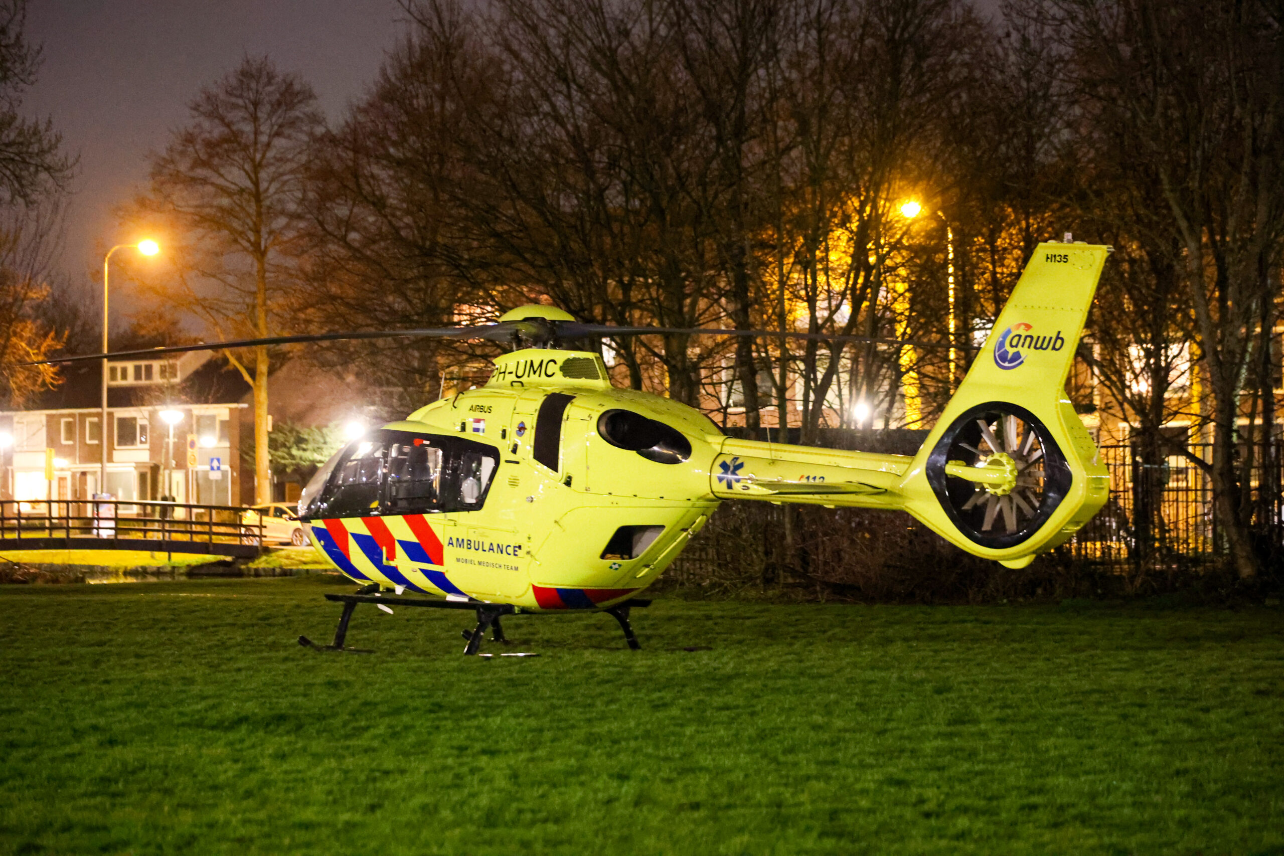 Traumahelikopter Landt In Gouda Voor Medische Noodsituatie - 112 Reeuwijk